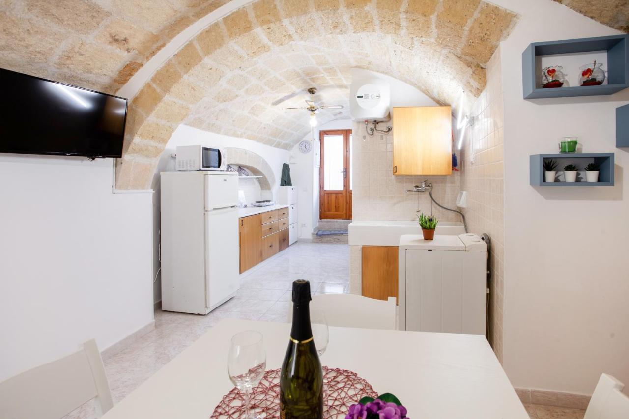 Monopoli Heartbeat - Apartment 200M From Sea Экстерьер фото
